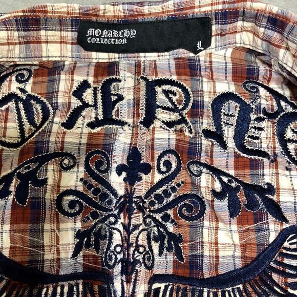 Monarchy Short Sleeve Button Down Shirt - Picture 5 of 5